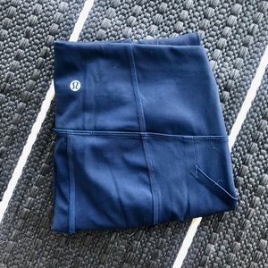 Lululemon Leggings, 25”, Size 4, with pockets